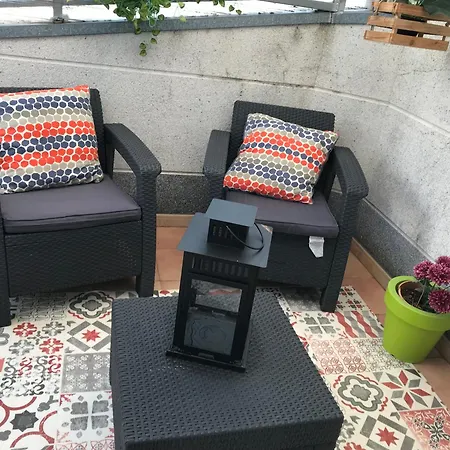 Apartment Con Amplia Terraza Cerca Del Hospital Clinico Santiago de Compostela