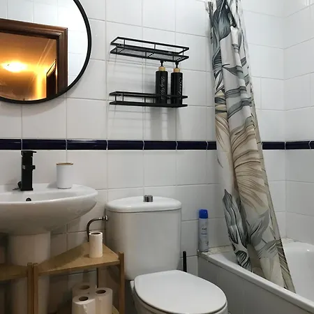 Con Amplia Terraza Cerca Del Hospital Clinico Apartmán Santiago de Compostela