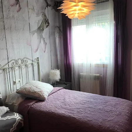 Con Amplia Terraza Cerca Del Hospital Clinico Apartmán Santiago de Compostela